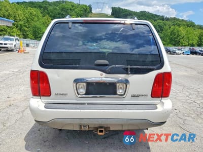 Zdjęcie 6 z 13 samochodu: 2001 LINCOLN NAVIGATOR VIN:5LMFU28R21LJ20243 - miniatura