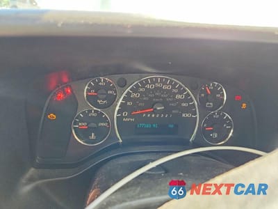 Zdjęcie 9 z 13 samochodu: 2014 GMC SAVANA G1500 VIN:1GTS8AF47E1182332 - miniatura