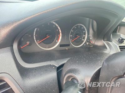 Zdjęcie 9 z 13 samochodu: 2008 HONDA ACCORD LXP VIN:JHMCP26468C040316 - miniatura