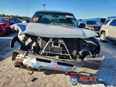 Piąte zdjęcie samochodu w środku: 2004 CHEVROLET SILVERADO K1500 VIN:2GCEK19T841269439 - miniatura