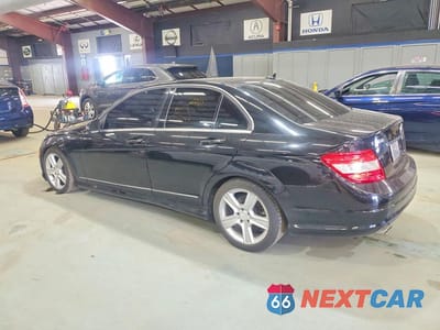 Drugie zdjęcie samochodu z przodu: 2011 MERCEDES-BENZ C 300 4MATIC VIN:WDDGF8BB1BR183603 - miniatura