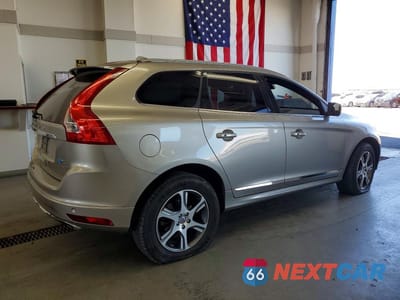 Trzecie zdjęcie samochodu z tyłu: 2015 VOLVO XC60 VIN:YV4902RM2F2640309 - miniatura