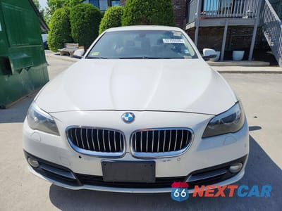 Piąte zdjęcie samochodu w środku: 2015 BMW 528 XI VIN:WBA5A7C51FD621491 - miniatura