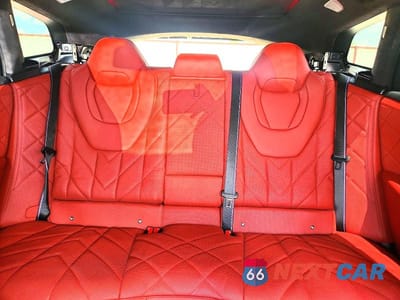 Zdjęcie 10 z 14 samochodu: 2023 BMW XM VIN:5YM23CS05P9S47414 - miniatura