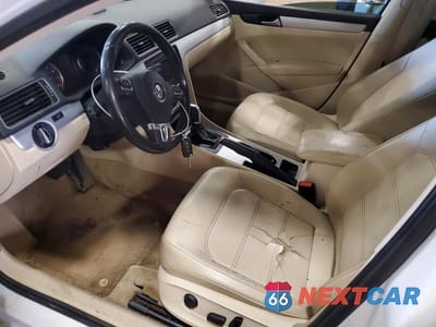 Zdjęcie 7 z 12 samochodu: 2013 VOLKSWAGEN PASSAT SE VIN:1VWBP7A35DC029551 - miniatura