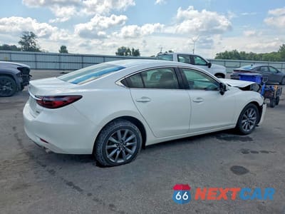 Trzecie zdjęcie samochodu z tyłu: 2018 MAZDA 6 SPORT VIN:JM1GL1UM7J1332926 - miniatura