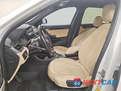 Zdjęcie 7 z 12 samochodu: 2018 BMW X1 SDRIVE28I VIN:WBXHU7C38J5H39715 - miniatura