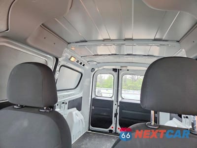 Zdjęcie 10 z 13 samochodu: 2017 RAM PROMASTER CITY VIN:ZFBERFABXH6H03988 - miniatura