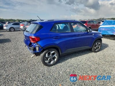 Trzecie zdjęcie samochodu z tyłu: 2024 HYUNDAI VENUE SEL VIN:KMHRC8A39RU289208 - miniatura