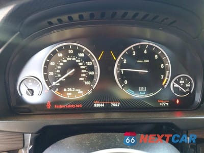 Zdjęcie 9 z 12 samochodu: 2016 BMW X5 XDR40E VIN:5UXKT0C58G0S78791 - miniatura