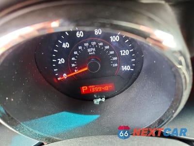 Zdjęcie 9 z 13 samochodu: 2010 KIA SOUL + VIN:KNDJT2A22A7171915 - miniatura