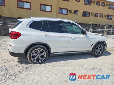 Trzecie zdjęcie samochodu z tyłu: 2021 BMW X3 SDRIVE30I VIN:5UXTY3C03M9G03806 - miniatura