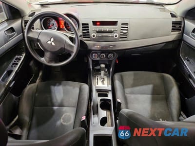 Zdjęcie 8 z 12 samochodu: 2009 MITSUBISHI LANCER DE VIN:JA3AU16U39U002385 - miniatura