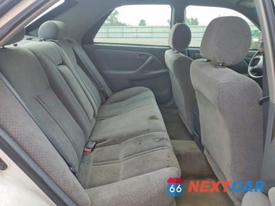 Zdjęcie 10 z 12 samochodu: 2001 TOYOTA CAMRY LE VIN:4T1BG22K61U834486 - miniatura