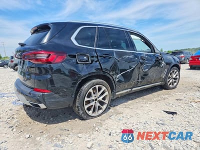 Trzecie zdjęcie samochodu z tyłu: 2021 BMW X5 XDRIVE40I VIN:5UXCR6C08M9E88876 - miniatura