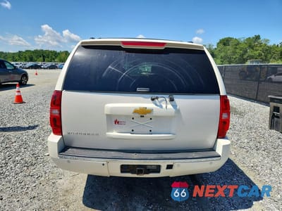 Zdjęcie 6 z 13 samochodu: 2013 CHEVROLET SUBURBAN K1500 LTZ VIN:1GNSKKE7XDR170587 - miniatura