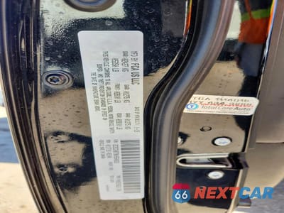 Zdjęcie 13 z 13 samochodu: 2019 CHRYSLER 300 S VIN:2C3CCABT9KH564833 - miniatura