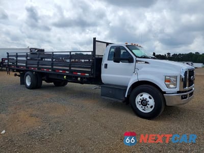 Czwarte zdjęcie samochodu z boku: 2019 FORD F750 SUPER DUTY VIN:1FDNF7DC7KDF00942 - miniatura