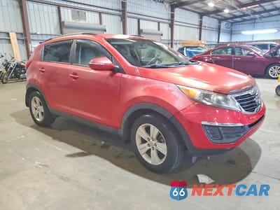 Czwarte zdjęcie samochodu z boku: 2011 KIA SPORTAGE LX VIN:KNDPB3A26B7066296 - miniatura