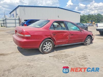 Trzecie zdjęcie samochodu z tyłu: 2002 HONDA ACCORD SE VIN:JHMCG567X2C021125 - miniatura