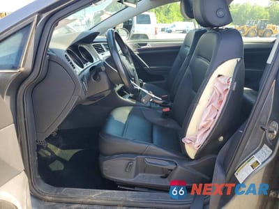 Zdjęcie 7 z 12 samochodu: 2017 VOLKSWAGEN GOLF VIN:3VW117AU6HM029276 - miniatura