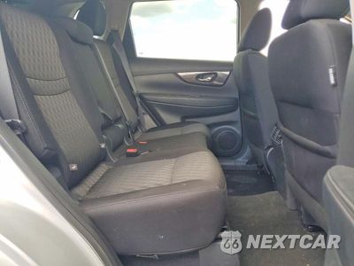 Zdjęcie 11 z 14 samochodu: 2018 NISSAN ROGUE SV VIN:5N1AT2MT4JC788353 - miniatura