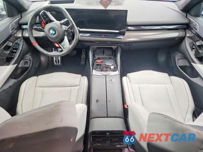 Zdjęcie 8 z 12 samochodu: 2026 BMW M5 VIN:WBS83FK07TCV81941 - miniatura