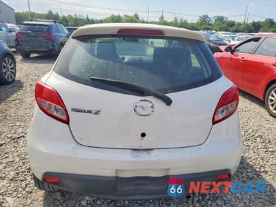 Zdjęcie 6 z 12 samochodu: 2013 MAZDA MAZDA2 VIN:JM1DE1LY2D0162342 - miniatura