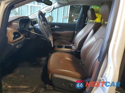 Zdjęcie 7 z 13 samochodu: 2017 CHRYSLER PACIFICA LIMITED VIN:2C4RC1GG3HR560586 - miniatura