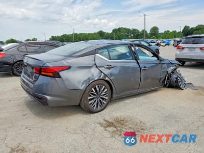 Trzecie zdjęcie samochodu z tyłu: 2026 NISSAN ALTIMA SV VIN:1N4BL4DW2TN315515 - miniatura