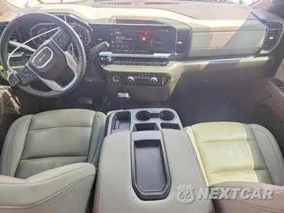 Zdjęcie 8 z 12 samochodu: 2023 GMC SIERRA K1500 SLT VIN:3GTUUDEDXPG345633 - miniatura