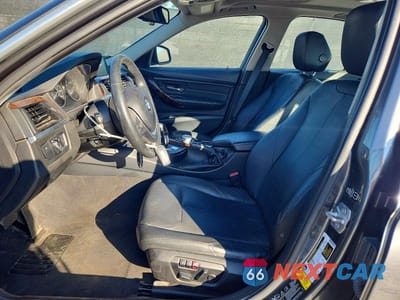 Zdjęcie 7 z 12 samochodu: 2015 BMW 328 XI VIN:WBA3B3C54FF545587 - miniatura