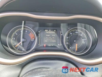 Zdjęcie 9 z 13 samochodu: 2017 JEEP CHEROKEE LATITUDE VIN:1C4PJMCS1HW531359 - miniatura