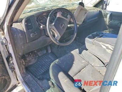 Zdjęcie 8 z 12 samochodu: 2009 GMC SIERRA K2500 HEAVY DUTY VIN:1GTHK49K19E145430 - miniatura
