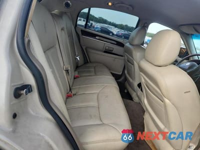 Zdjęcie 10 z 12 samochodu: 2003 LINCOLN TOWN CAR CARTIER VIN:1LNHM83W43Y643197 - miniatura