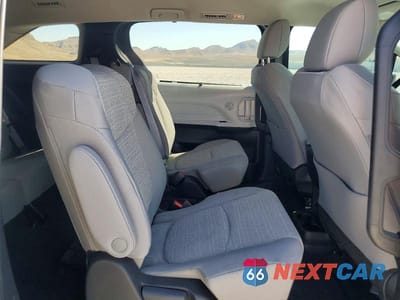 Zdjęcie 11 z 13 samochodu: 2025 TOYOTA SIENNA LE VIN:5TDKRKEC2SS270022 - miniatura