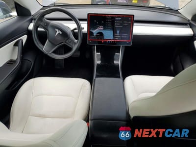 Zdjęcie 8 z 12 samochodu: 2019 TESLA 3 VIN:5YJ3E1EA5KF407662 - miniatura