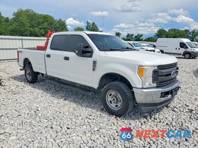 Czwarte zdjęcie samochodu z boku: 2017 FORD F250 SUPER DUTY VIN:1FT7W2B62HEF22718 - miniatura