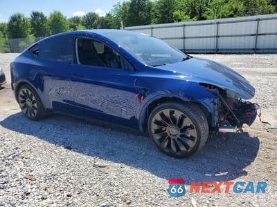 Czwarte zdjęcie samochodu z boku: 2021 TESLA MODEL Y VIN:5YJYGDEF9MF268393 - miniatura