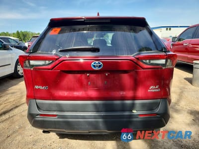Zdjęcie 6 z 13 samochodu: 2021 TOYOTA RAV4 XLE VIN:2T3RWRFV9MW107319 - miniatura