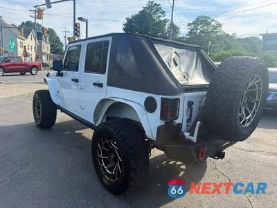 Drugie zdjęcie samochodu z przodu: 2014 JEEP WRANGLER UNLIMITED SPORT VIN:1C4BJWDG7EL203909 - miniatura