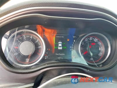 Zdjęcie 9 z 13 samochodu: 2017 DODGE CHALLENGER SXT VIN:2C3CDZAGXHH501426 - miniatura