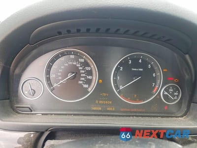 Zdjęcie 9 z 12 samochodu: 2011 BMW 5 SERIES 550 I VIN:WBAFR9C56BC758225 - miniatura