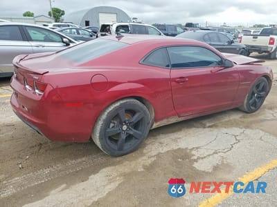 Trzecie zdjęcie samochodu z tyłu: 2011 CHEVROLET CAMARO LT VIN:2G1FB1ED0B9145658 - miniatura