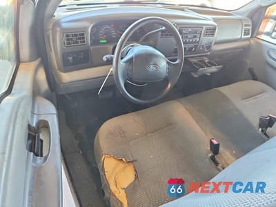 Zdjęcie 8 z 12 samochodu: 2004 FORD F350 SRW SUPER DUTY VIN:1FDSX34L34EA18037 - miniatura