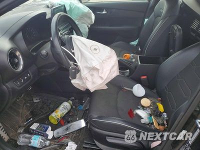 Zdjęcie 7 z 12 samochodu: 2020 KIA FORTE GT LINE VIN:3KPF34AD4LE161473 - miniatura
