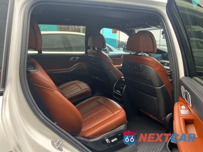 Zdjęcie 6 z 12 samochodu: 2022 BMW X7 XDRIVE50I VIN:5UXCX6C08N9K31043 - miniatura