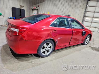Trzecie zdjęcie samochodu z tyłu: 2014 TOYOTA CAMRY SE VIN:4T1BF1FK4EU815593 - miniatura