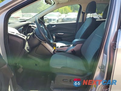 Zdjęcie 7 z 13 samochodu: 2015 FORD ESCAPE SE VIN:1FMCU9GX4FUB35777 - miniatura