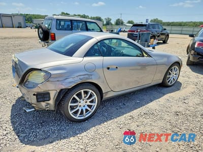Trzecie zdjęcie samochodu z tyłu: 2005 MERCEDES-BENZ SLK 350 VIN:WDBWK56FX5F040702 - miniatura